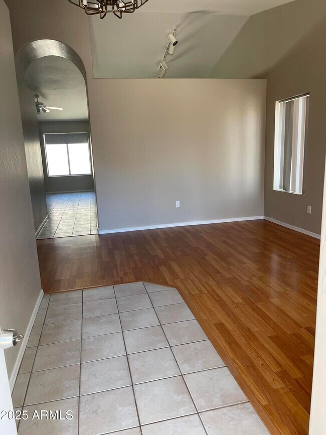 Building Photo - 2463 S Avoca Cir