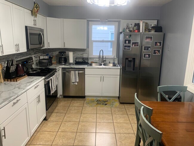 kitchen - 1223 Emma Ave