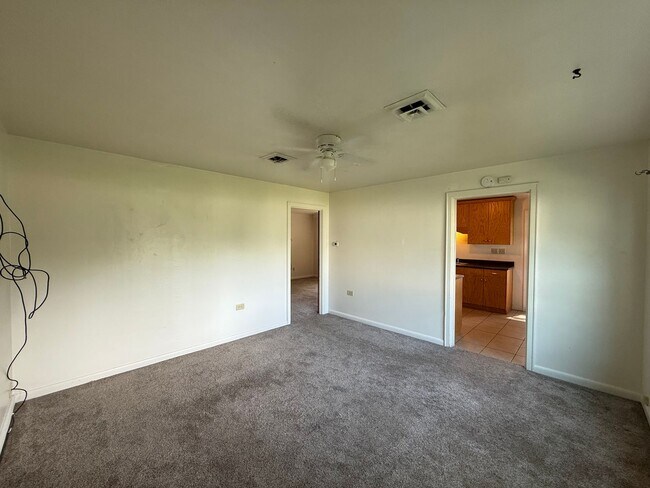 Foto del edificio - Pet Friendly! Central Air!