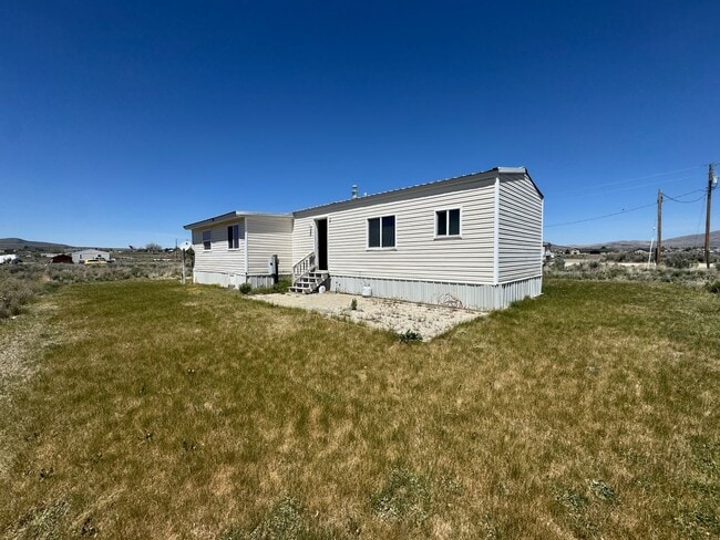 Building Photo - Cute 2 bedroom/2 bath in spring creek