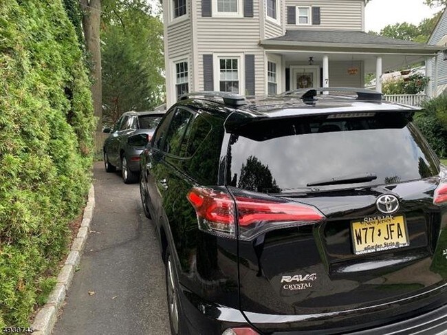 Foto del edificio - 7 Orange Ave