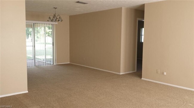 Foto del edificio - 3815 SE 10th Pl