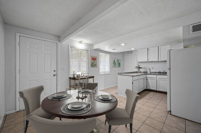 Foto del edificio - Single Family Home