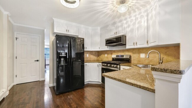 Foto del edificio - 1563 Anderson Ave