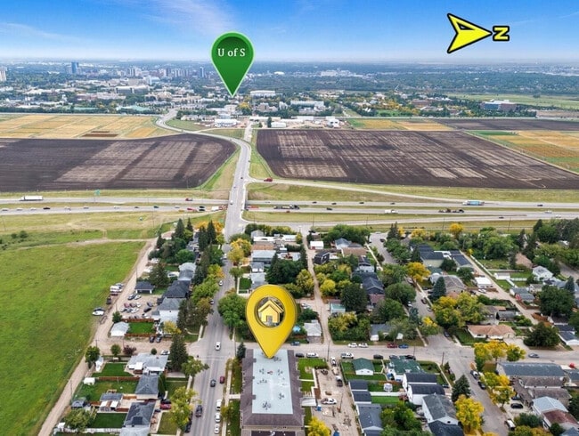 2 km to U of S - 318 108 St