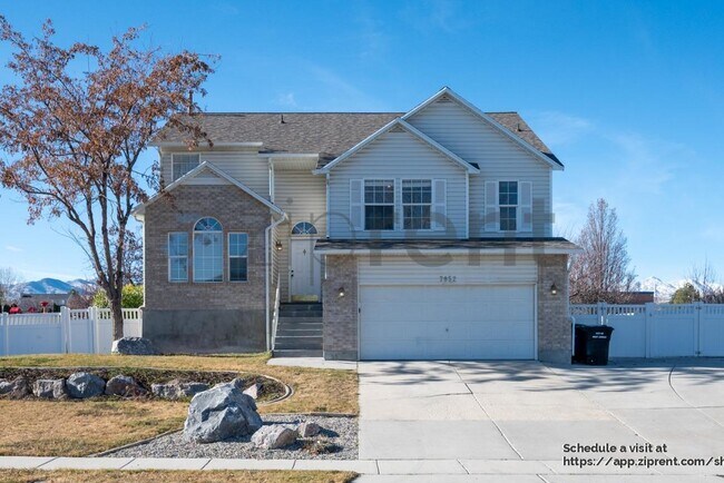 Foto del edificio - 7052 Devonna Rd