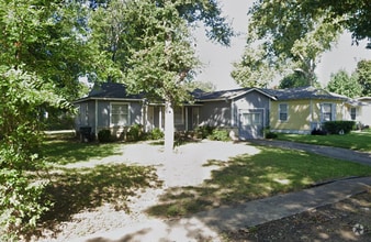 Building Photo - 4855 Elena St