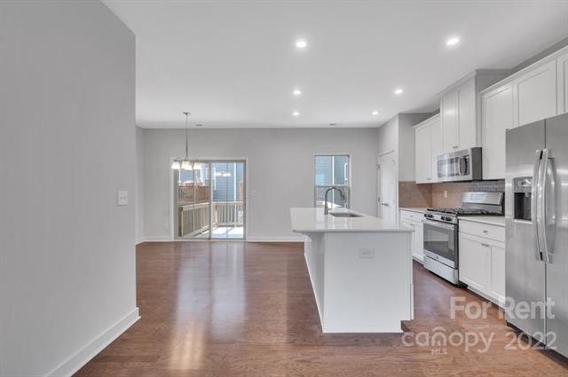 Foto del edificio - 1637 Bark Branch Ln