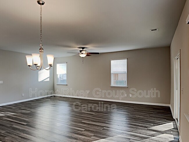 Building Photo - 329 Knawl Rd