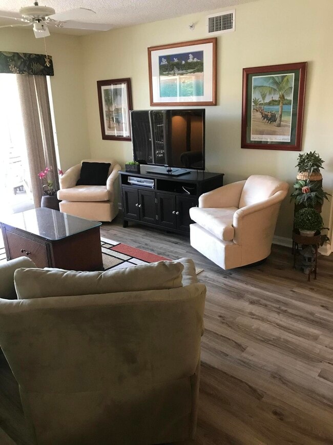 Building Photo - 236 Village Blvd