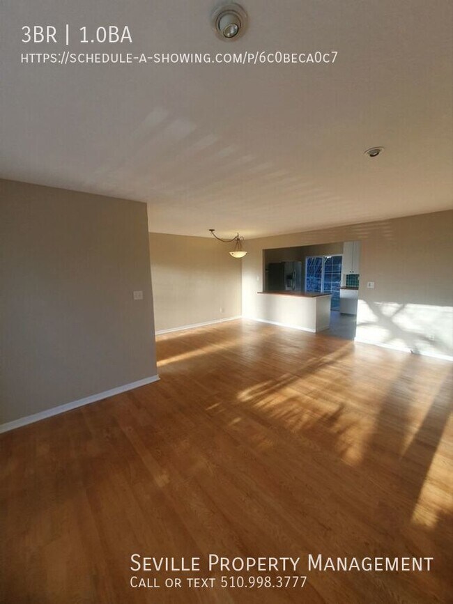 Building Photo - FRESHLY PAINTED AND UPDATED INSIDE & OUT! ...