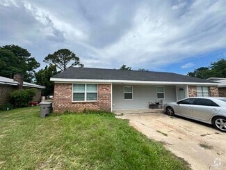 Building Photo - 927 Bremen Ave