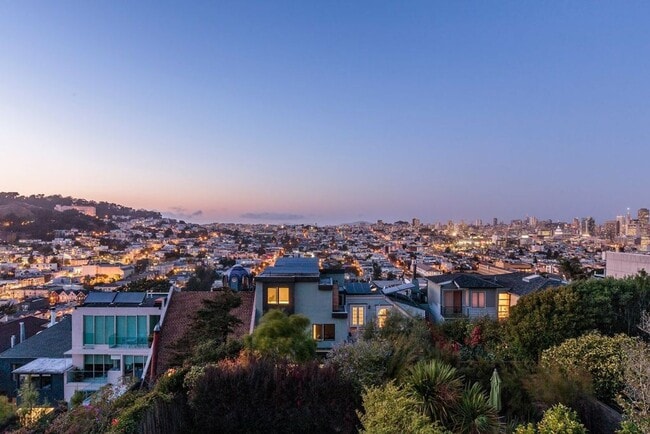 Building Photo - Views for Days - Eureka Valley Home.