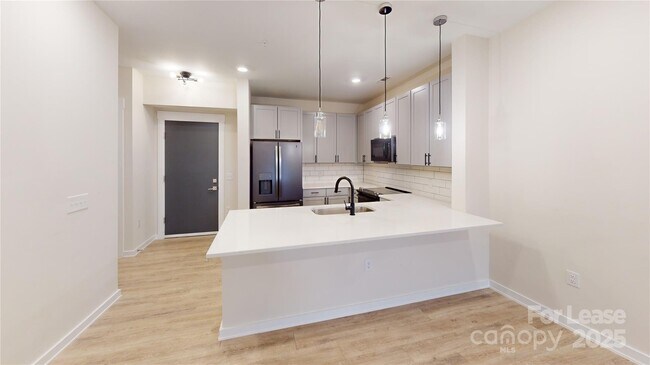 Foto del edificio - 3630 N Davidson St