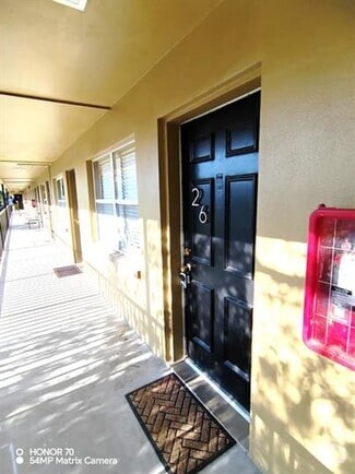 Building Photo - 2500 Harn Blvd