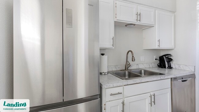 Building Photo - 1408 Teasley Ln