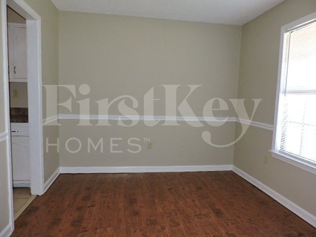 Building Photo - 4793 Barkshire Dr