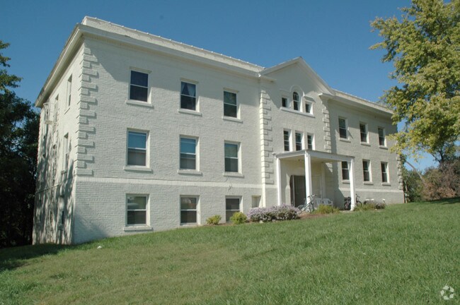 Foto del edificio - College Park Apartments