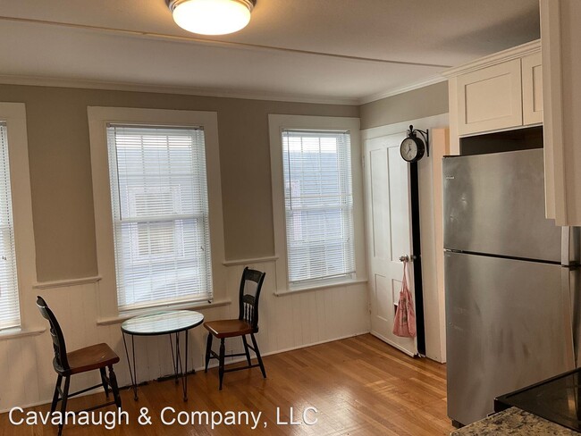 Building Photo - 3 br, 1 bath House - 16 Evergreen Ave