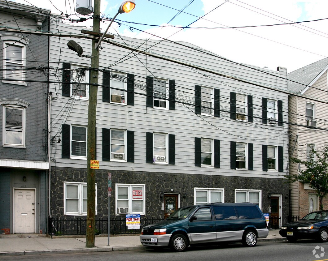Foto del edificio - 419-421 Palisade Ave