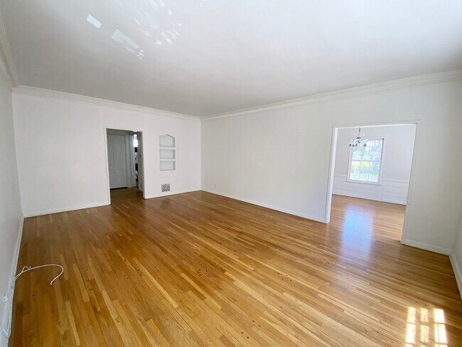 Living room from balcony doors - 420 N Harper Ave