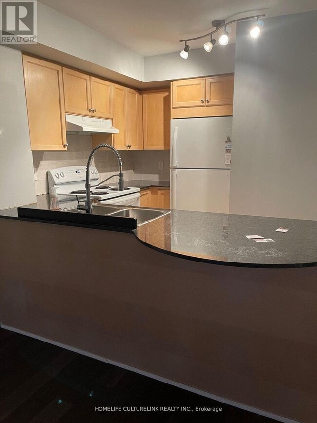 Building Photo - 18 Kenaston Gardens