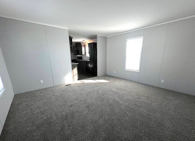 Building Photo - 16731 Fall River Rd