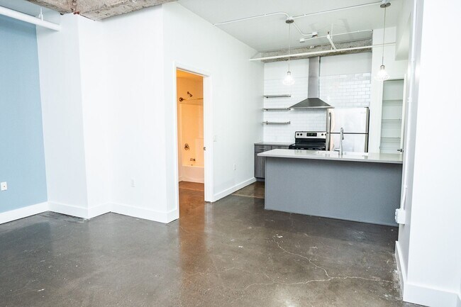 Interior Photo - The Columbus Building