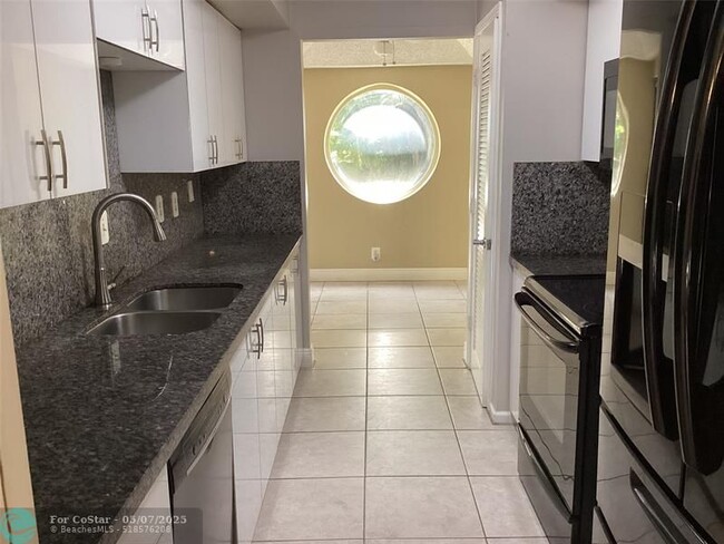 Foto del edificio - 11674 NW 20th Dr