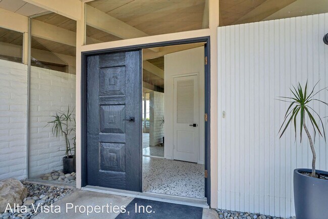 Foto del edificio - 4 br, 2.5 bath House - 1122 Avenida Amantea