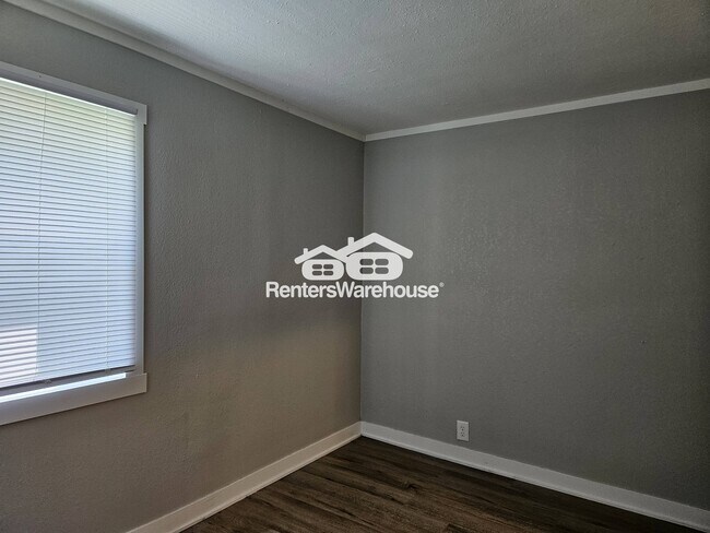 Foto del edificio - 1210 West St