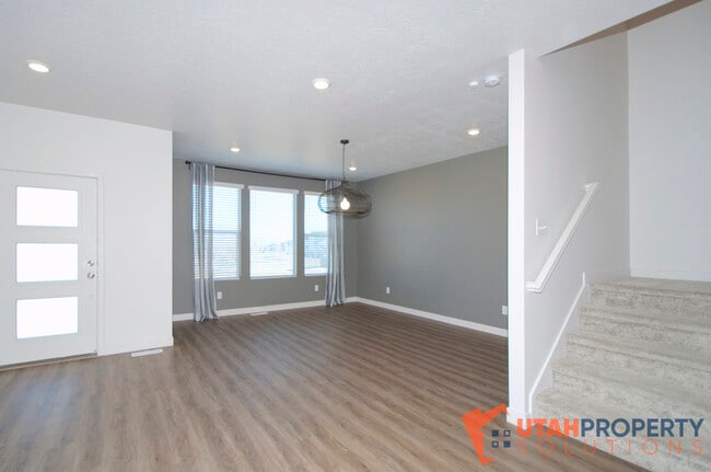 Foto del edificio - 6069 W Olivine River Ln