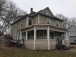 Building Photo - 505 E Locust St