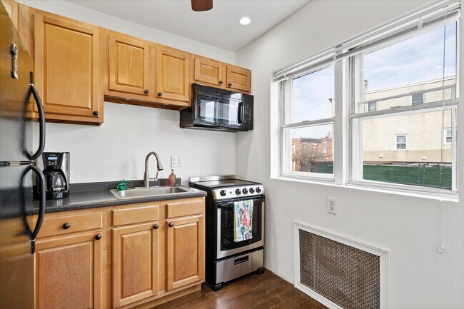 Foto del edificio - 2635 E Somerset St