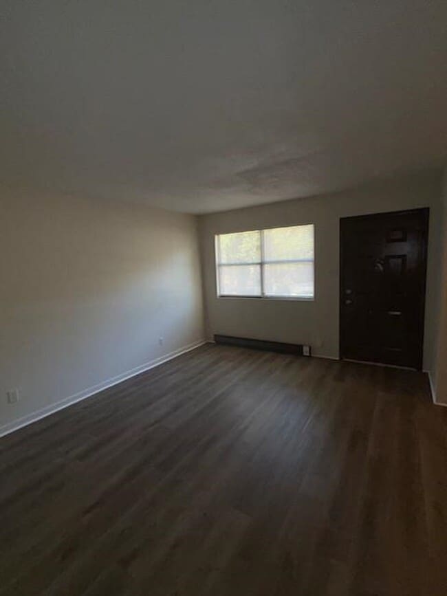 Foto del edificio - 302 Kersey Dr
