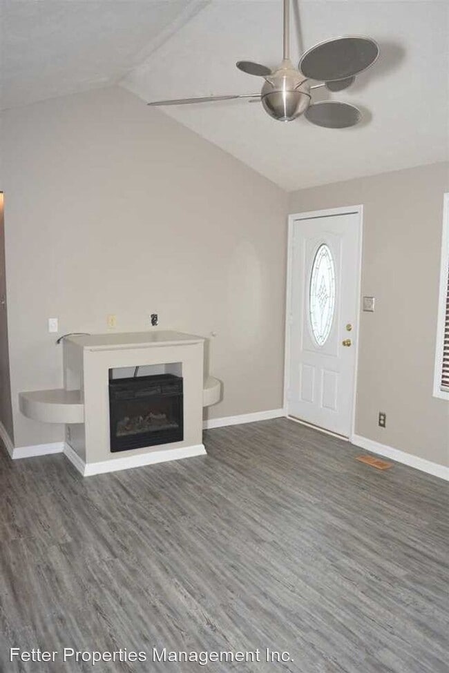 Building Photo - 3 br, 1 bath House - 5088 Arches Dr