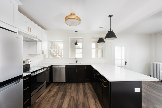 Foto del edificio - 1044 Asbury Ave