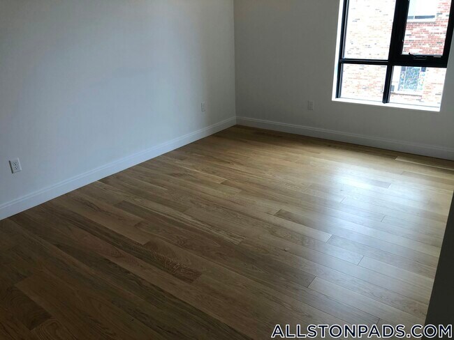 Foto del edificio - 83 Gardner St