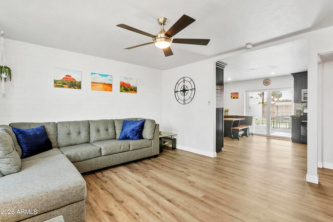 Foto del edificio - 7901 E Loma Land Dr