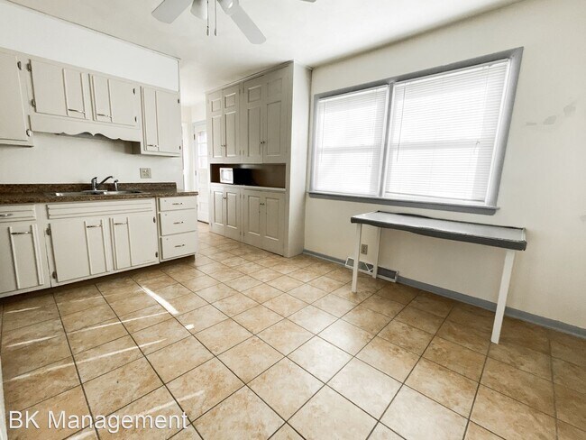 Foto del edificio - 3 br, 1.5 bath House - 1009 Devon Street