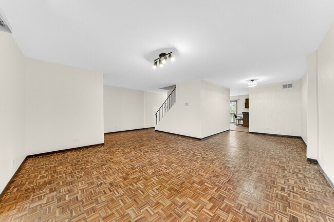 Foto del edificio - 561 Greenwood Rd