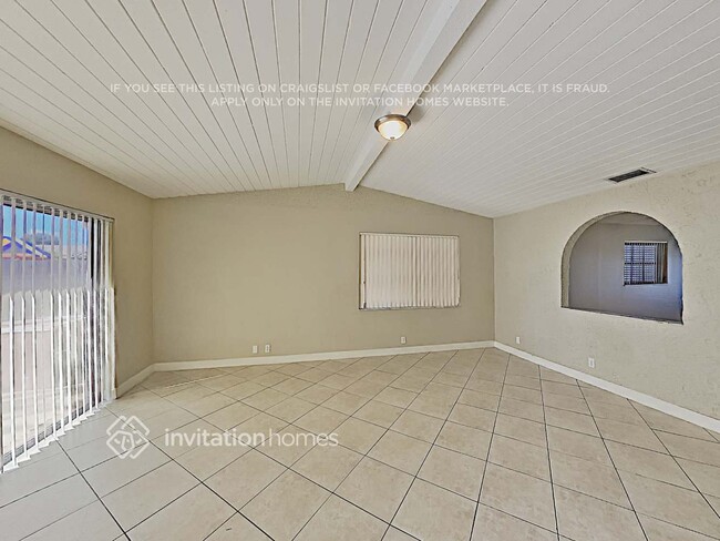 Foto del edificio - 3350 SW 1st Ct