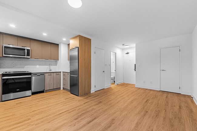 Building Photo - 115 Tyndall Ave