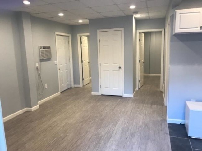 Building Photo - 2 bedroom in Houston TX 77017