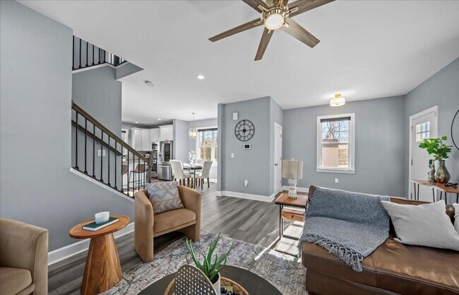 Foto del edificio - 3BR, 2.5BA Home in Desirable Augusta Road ...