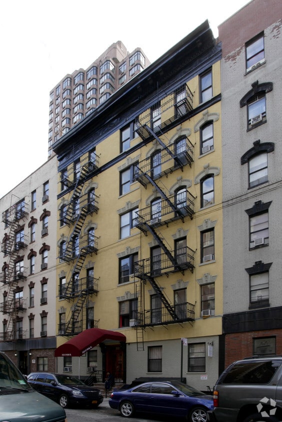 Primary Photo - 332 E 95TH ST