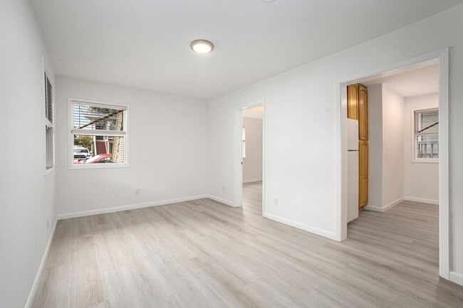 Foto del edificio - 1710 Stanton St
