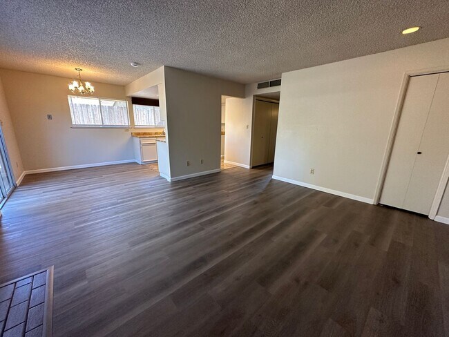 Foto del edificio - COL370