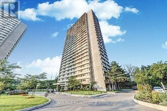 Building Photo - 725 Don Mills Rd.