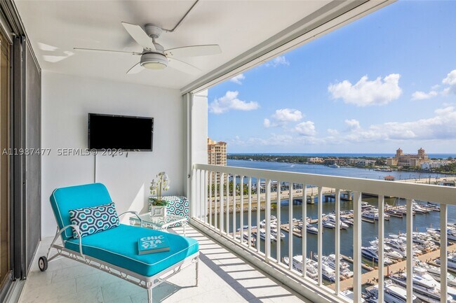 Building Photo - 400 N Flagler Dr